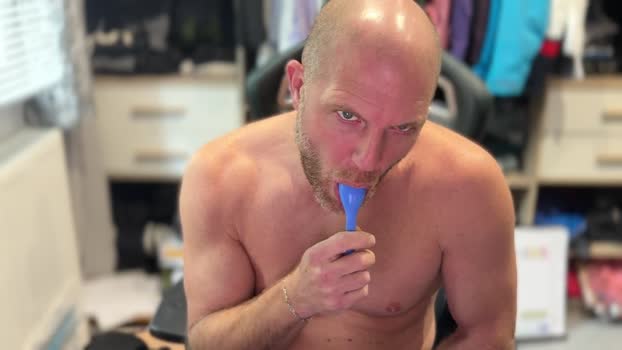 xxxironggxxx 14-10-2025 Recorded Video suckshow