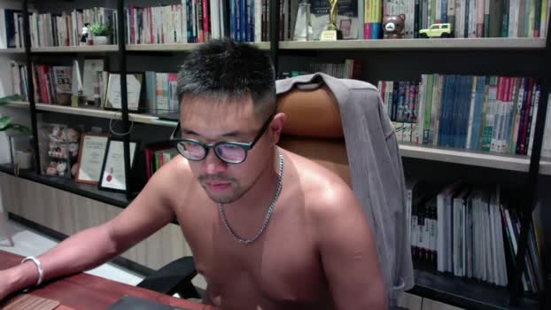 bearhan1 19-10-2025 Recorded Video fuckme
