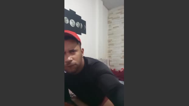 morenohangelic2 21-10-2025 Recorded Video kissing