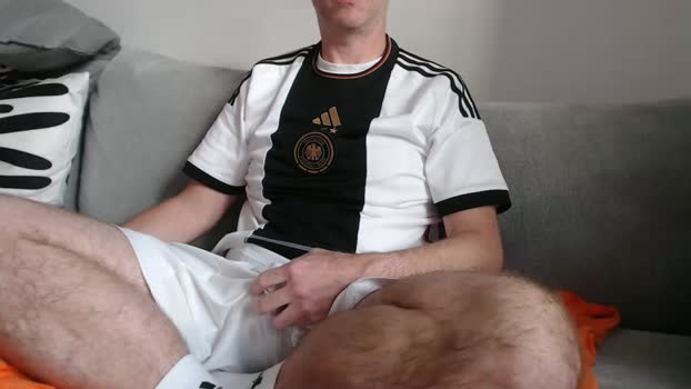 Dan_1986_Ger 26-10-2025 Recorded Video sexymale