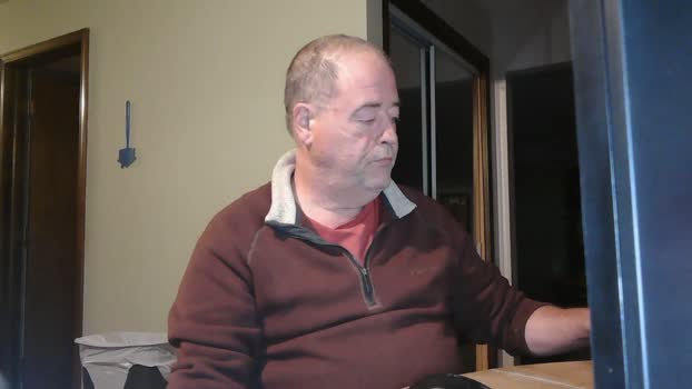 gavineverett3 26-10-2025 Recorded Video fingers