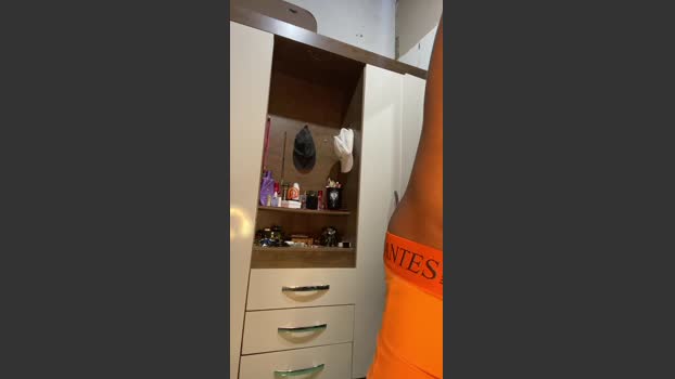 leosilvaj 26-10-2025 Recorded Video fingers