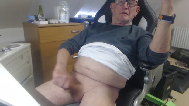 levi175 27-10-2025 Recorded Video hardcock