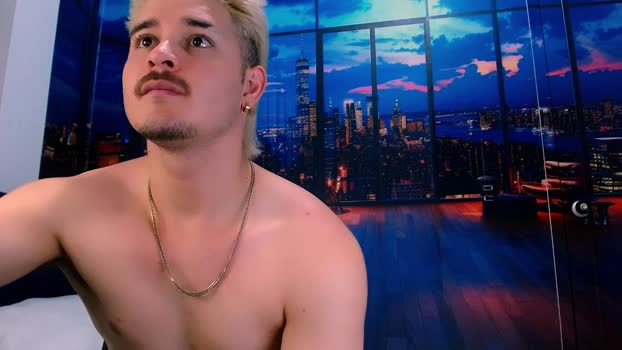 AlexPierss 28-10-2025 Recorded Video kissing