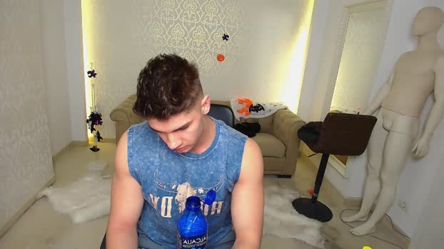 MaxKaidenn 28-10-2025 Recorded Video orgasm
