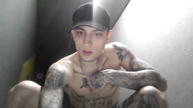 Tattooboy_19 29-10-2025 Recorded Video Topless