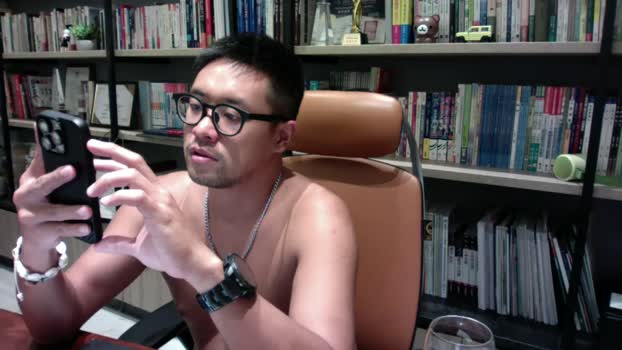 bearhan1 01-11-2025 Recorded Video juicy