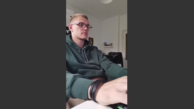 Aleex325 04-11-2025 Recorded Video handsome