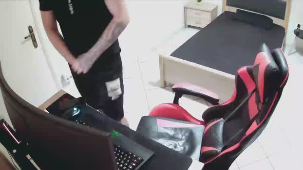 AlbanianFker21 04-11-2025 Recorded Video fuckme