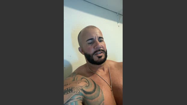 guto356 07-11-2025 Recorded Video kissing