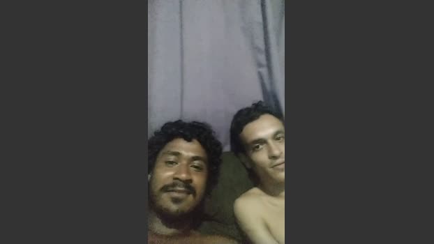 Caique_Hot29