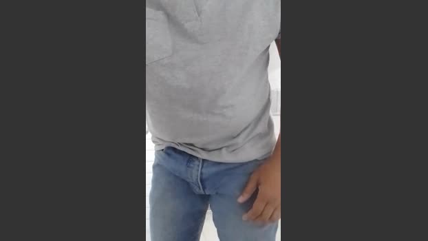 boypauzudo5 09-11-2025 Recorded Video kissing