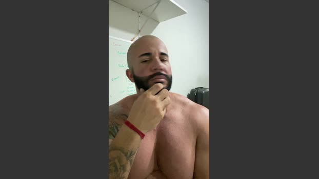 guto356 09-11-2025 Recorded Video Topless