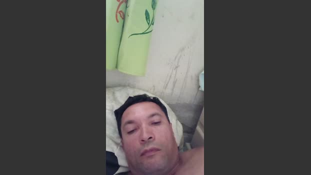 Solteiroc 14-11-2025 Recorded Video kissing