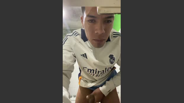 Maxxii09 21-11-2025 Recorded Video kissing