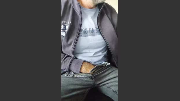 Cam_et_rencontr 27-11-2025 Recorded Video deepthroat