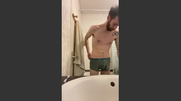 Neuch63fr 04-12-2025 Recorded Video sexymale
