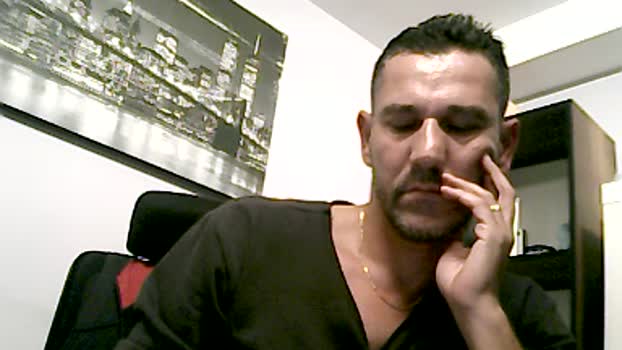 charisma_m35 10-12-2025 Recorded Video handsome