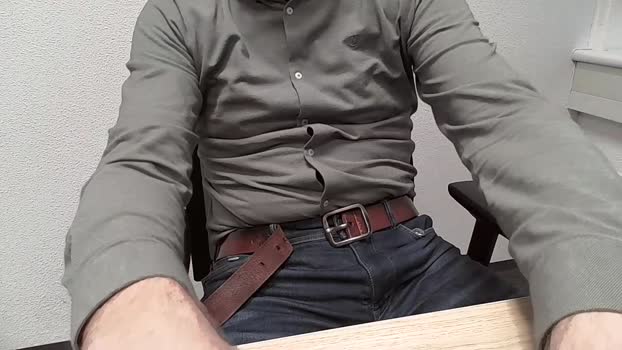 rob3rtdenor3 11-12-2025 Recorded Video kissing