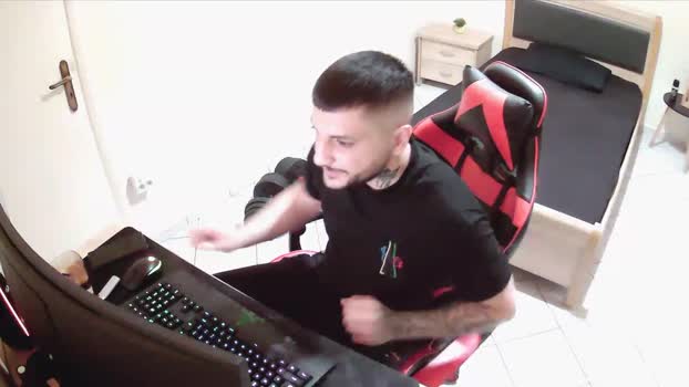 AlbanianFker21 12-12-2025 Recorded Video bigcock
