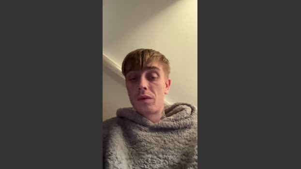 liamjames9879 14-12-2025 Recorded Video striptease
