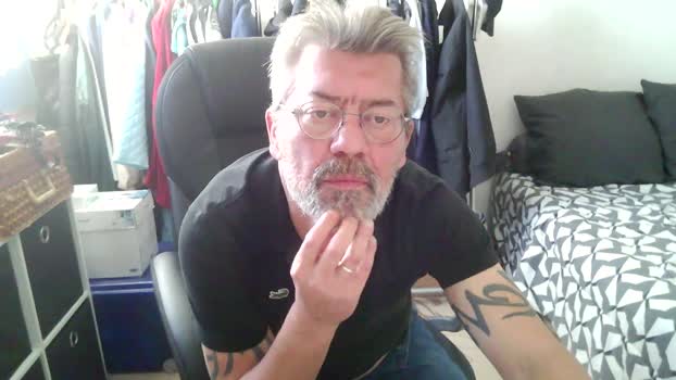 Kevinareux60 16-12-2025 Recorded Video spank