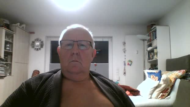 klaus4457 16-12-2025 Recorded Video handsome