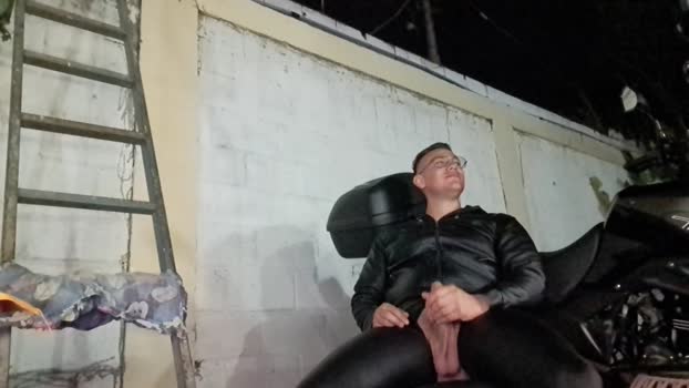 simon_and_dav1d 15-12-2025 Recorded Video legs