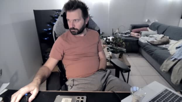 moi92160 18-12-2025 Recorded Video handsome