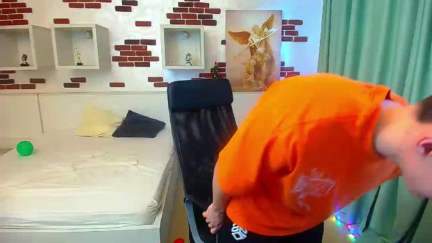 BradyFlint 28-12-2025 Recorded Video kissing
