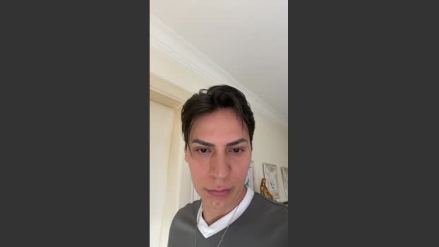 theo_guedes1 01-01-2026 Recorded Video kissing