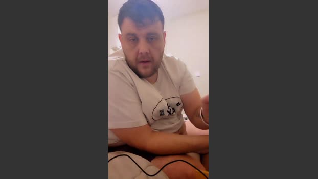 Chavbear 04-01-2026 Recorded Video kissing