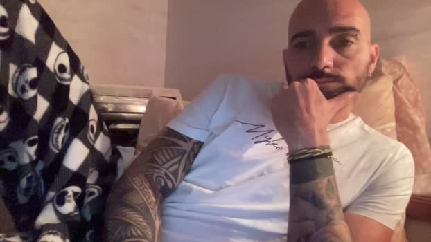alessandromori9 06-01-2026 Recorded Video striptease