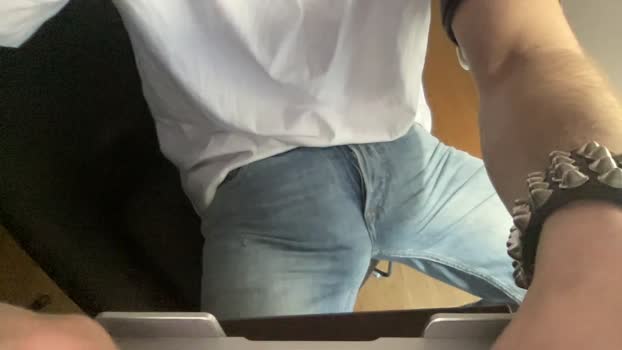 dickpig_xxx 07-01-2026 Recorded Video kissing
