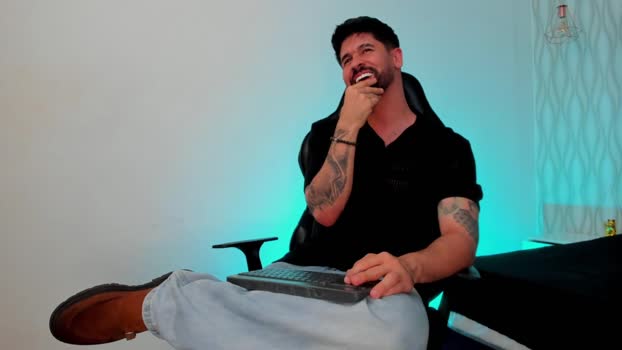 Petesevanss 25-01-2026 Recorded Video handsome
