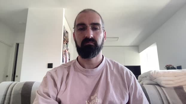 v1c70r1985 20-02-2026 Recorded Video deepthroat