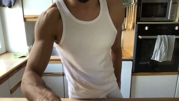 boxer_hot4 08-03-2026 Recorded Video kiss