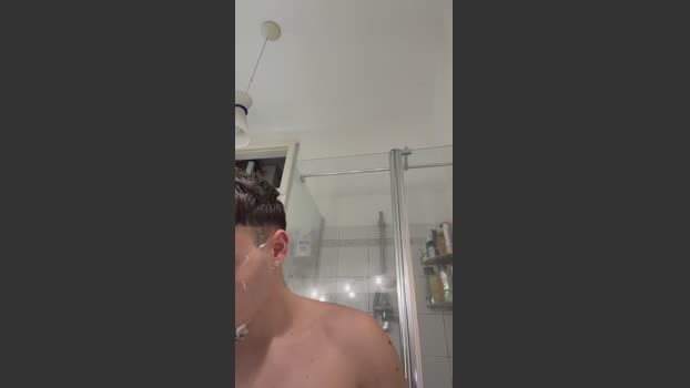 Hank_04 18-03-2026 Recorded Video legs