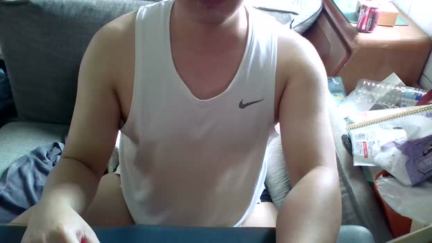 A_hsiang 05-04-2026 Recorded Video kissing