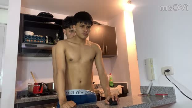 LIAN_Y_DILAN 06-04-2026 Recorded Video fingers
