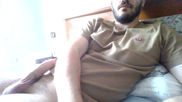 alvarodebcn 12-04-2026 Recorded Video kissing