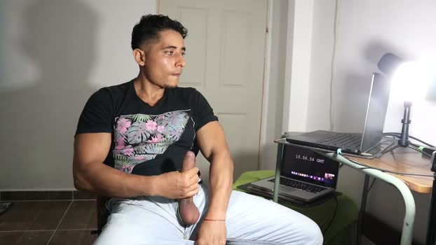 Alex_del_Toro 14-04-2026 Recorded Video fingers