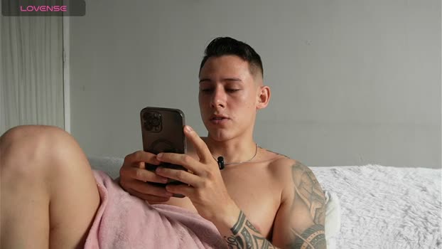 ⚡ Latino_Milk_99 Live 15-04-2026 Gay Cam Topless nude