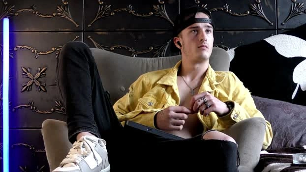 SirReed Live 17-04-2026 Gay Cam kink fuckme