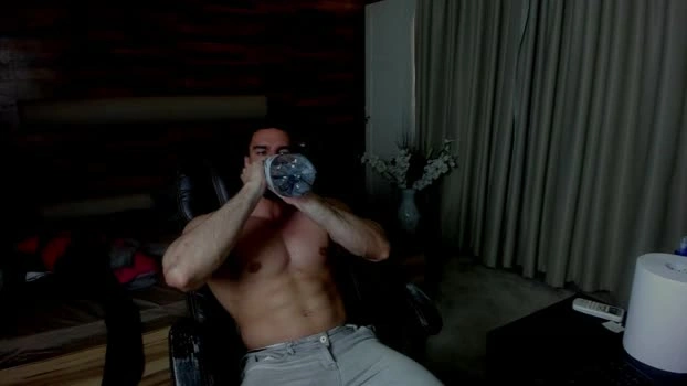 IvanHyde Live 18-04-2026 Gay Cam Cam gag
