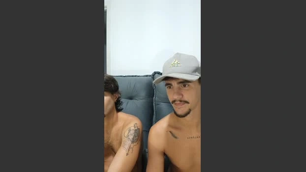 Levi_Henrique Live 18-04-2026 Gay Cam hard handsome