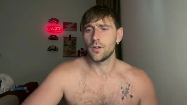 LukeGunn Live 18-04-2026 Gay Cam wank naughty