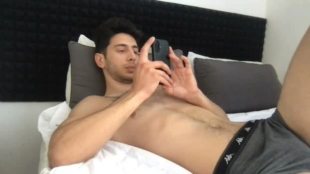 Vitruvio30 Live 19-04-2026 Gay Cam lush love
