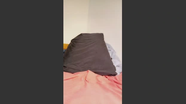 hornyguitarguy Live 19-04-2026 Gay Cam lick squirt