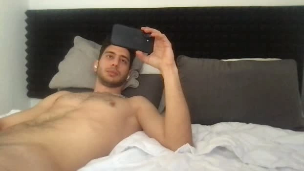 Vitruvio30 Live 21-04-2026 Gay Cam toys ass